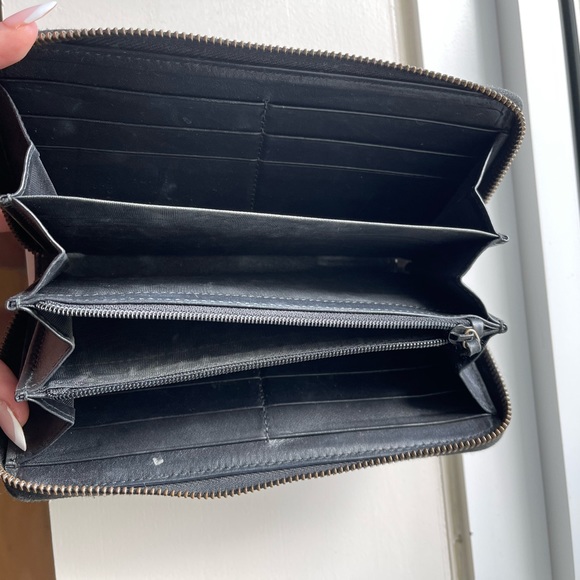 Gucci wallet - Picture 2 of 4